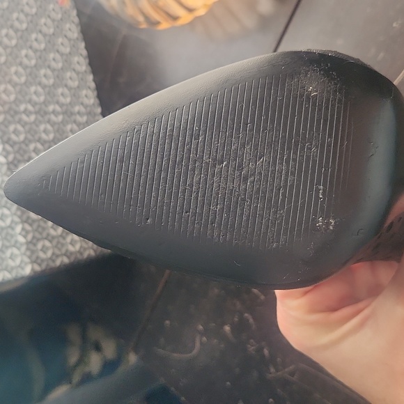 Nine West Heels - Like New - Picture 14 of 14